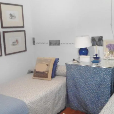 Holiday Lugar Pazos بيت للعطل *